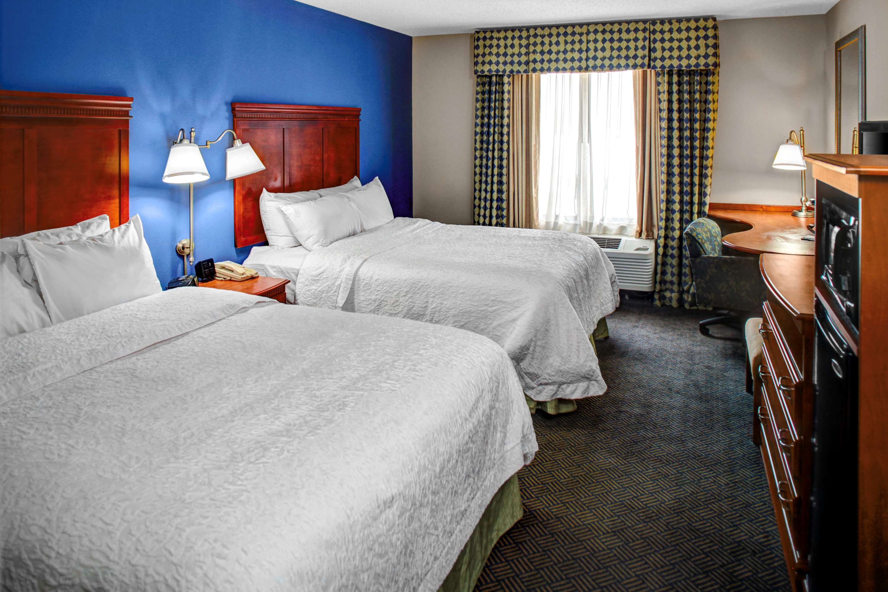 Hampton Inn by Hilton COLDWATER - Tap to explore photos