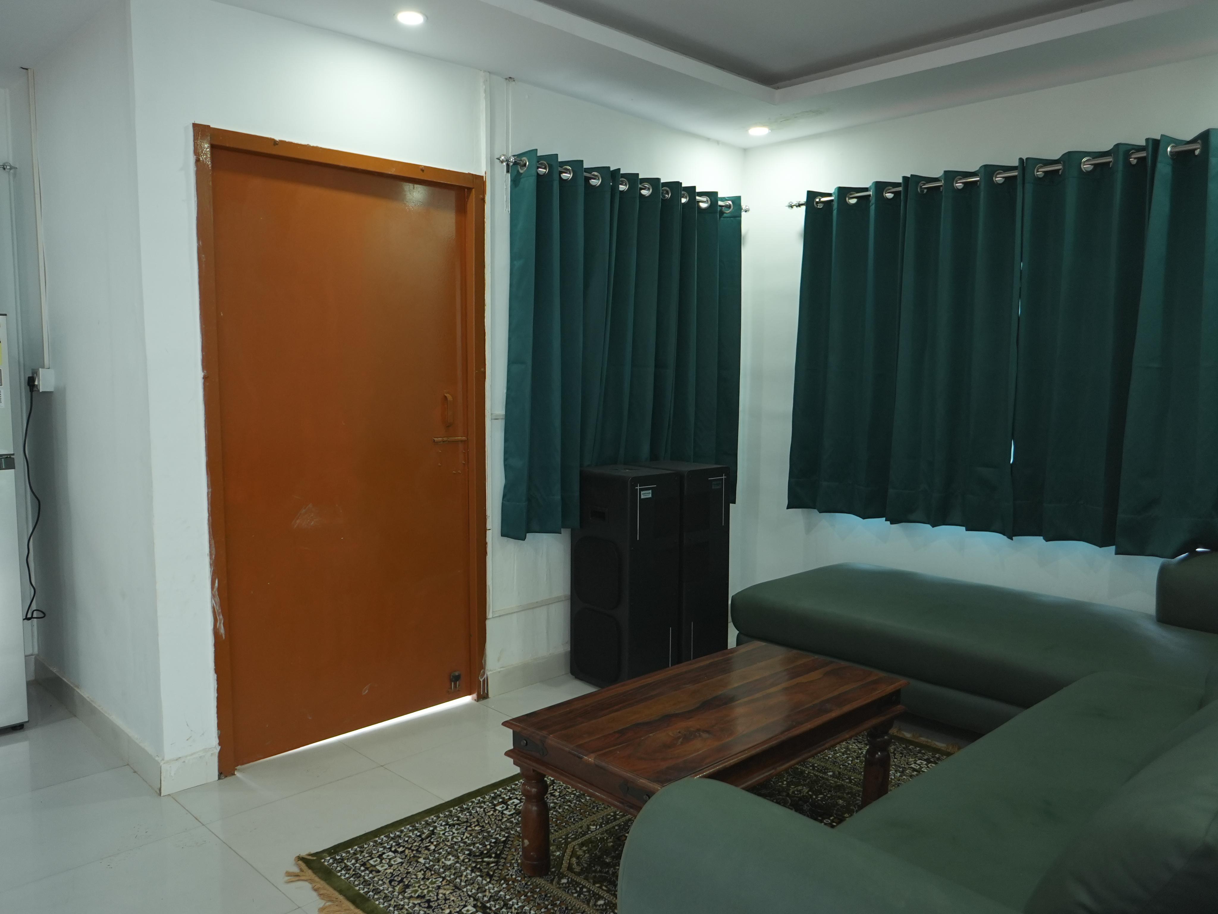 Aravali Farmhouse, Noida With Swimming Pool & Expansive Garden - Tap to explore photos