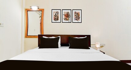 Hotel O Lenin Sarani Room Type - Saver Double