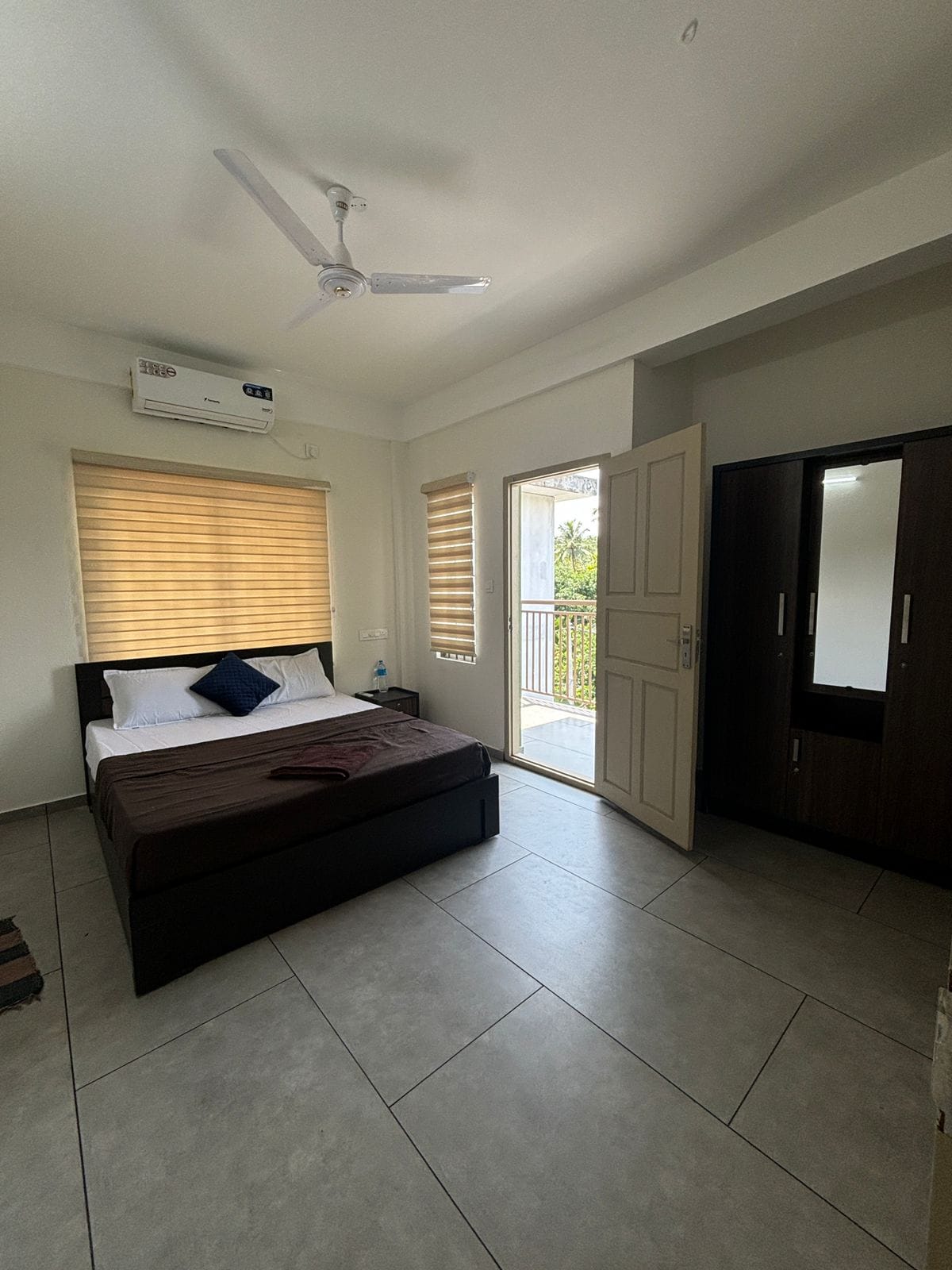 Full Moon 1 BHK Apartment |5 mins to CUSAT kalamassery - Tap to explore photos