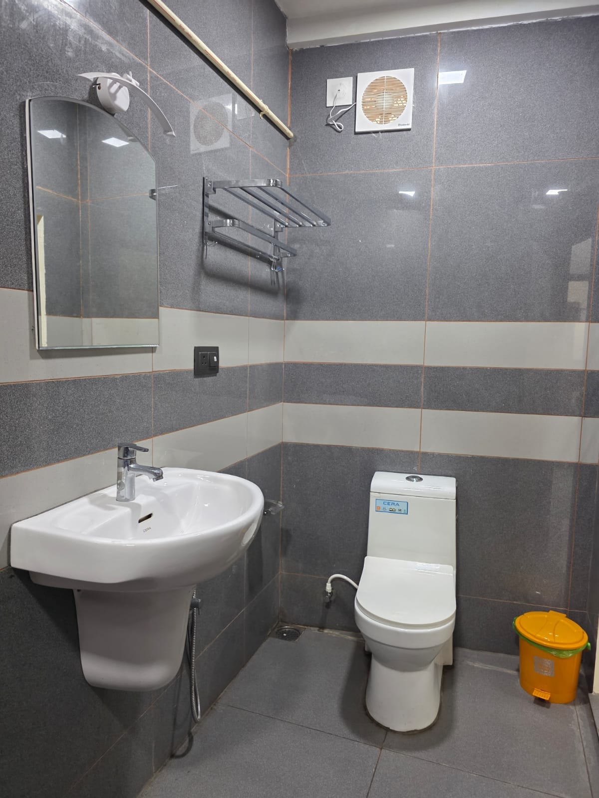APG Residency near to KIMS Hospital, Tvm. - Tap to explore photos