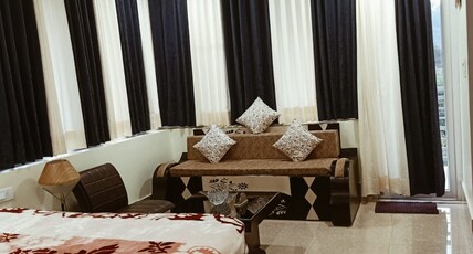 Patial Home Stay Room Type - Family Suite Room