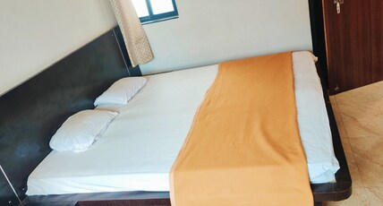 Bhavani Chatra Yatri Niwas Room Type - Standard Non-AC Room