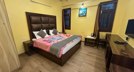 The Home Inn Shimla Room Type - Standard Double Room