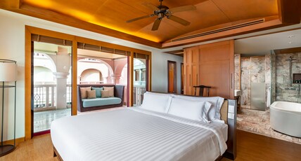 Centara Grand Beach Resort Phuket Room Type - Premium Deluxe King