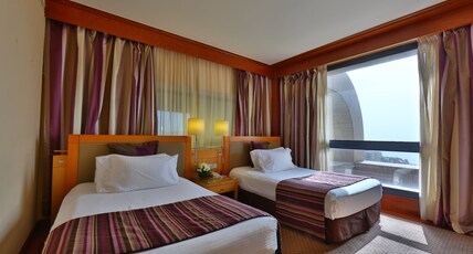 Crowne Plaza Hotel Beirut, an IHG Hotel Room Type - 2 Twin Standard Room Smoking