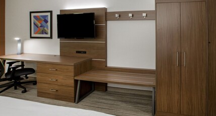 Holiday Inn Express EUNICE Room Type - 1 King Bed Standard