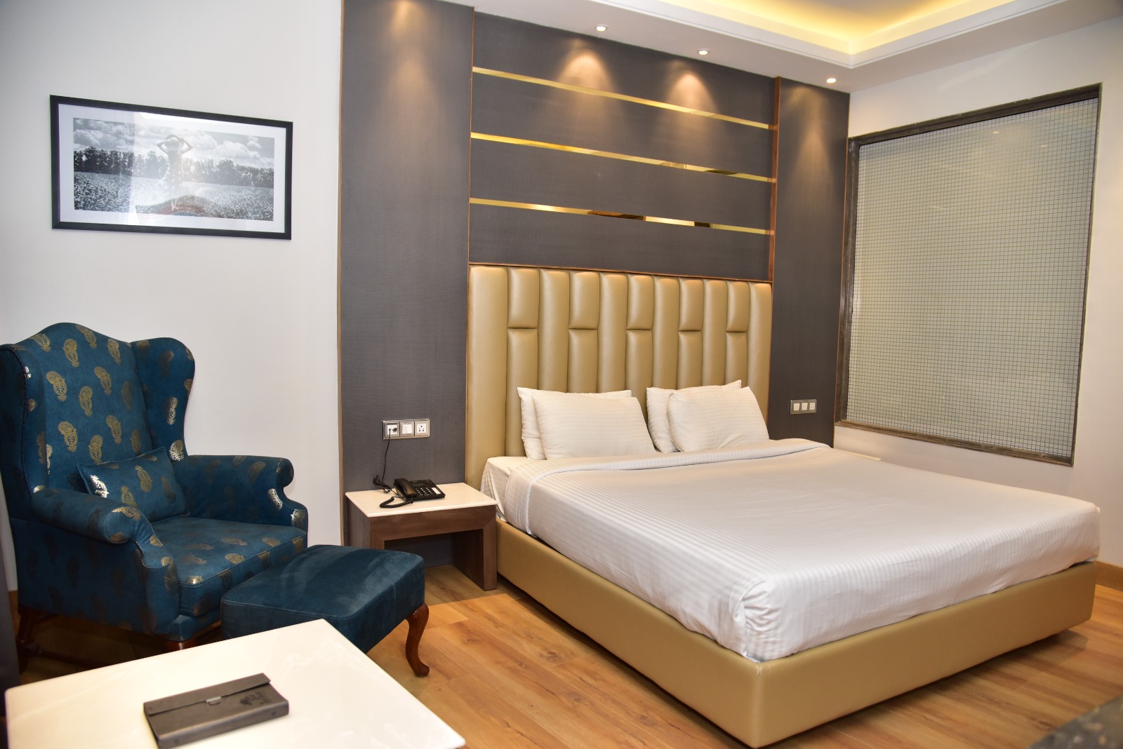 The Cedar Grand Hotel & Spa ( 10 Mins to Mall Road) - Tap to explore photos
