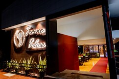 Hotel Serene Palace