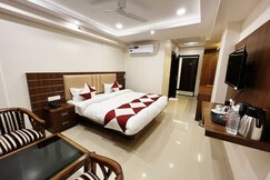 HOTEL MK GRAND, ISHWAR TOWER, GODOWLIA