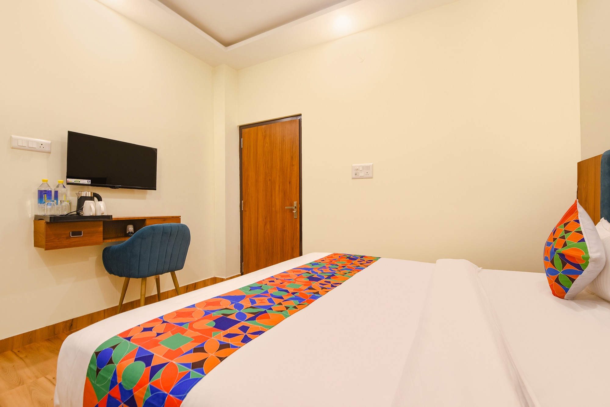 FabHotel Haritaj - Tap to explore photos