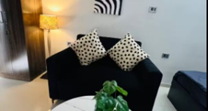 Dark Studio Near Airport WiFi Couple Friendly Room Type - Dark Studio Near Airport WiFi Couple Friendly