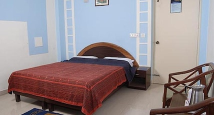 Hotel Galaxy @ 200m from Railways Station Room Type - Deluxe Non AC Room Hotel Galaxy @ 200m from Railways Station Room Type - Deluxe Non AC Room