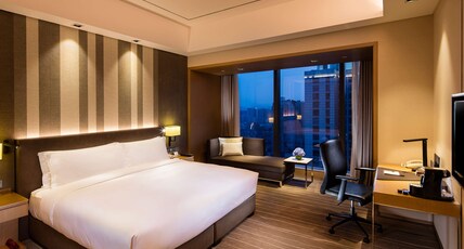 DoubleTree by Hilton Hotel Chongqing Nan'an Room Type - KING EXECUTIVE ROOM