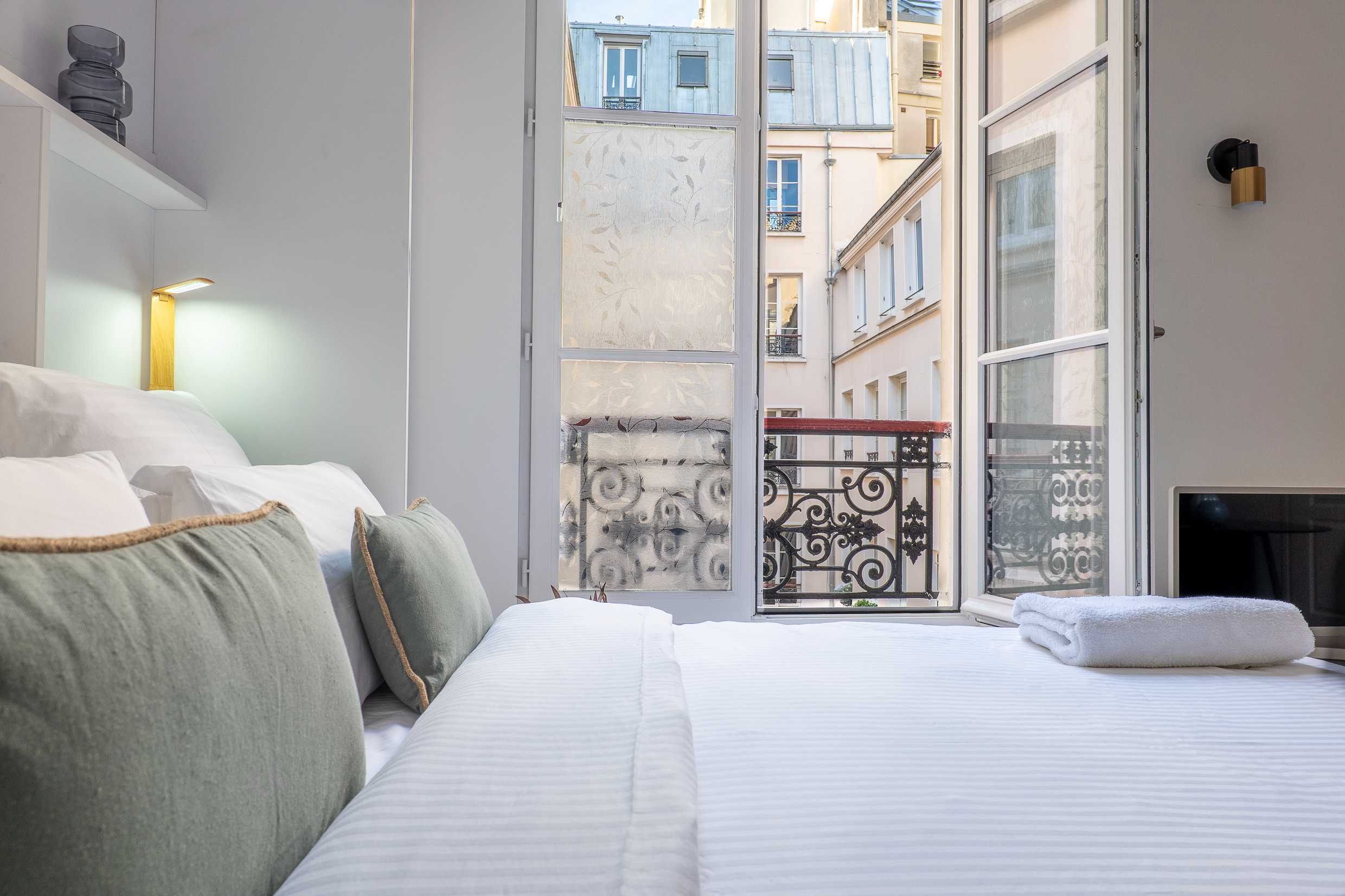 Superb 2P flat - Heart of the Marais - PARIS - Tap to explore photos