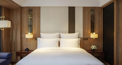 Pullman Changbaishan Resort Room Type - DELUXE ROOM, 1 King Size Bed, Private Balcony