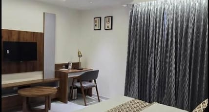 Hotel Royal Empire Room Type - Royal Executive Hotel Royal Empire Room Type - Royal Executive