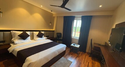 Arika Grand Room Type - Standard Room with Forest View