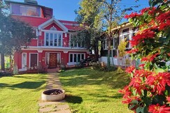 My Space Holiday Inn | Rooms in a Villa