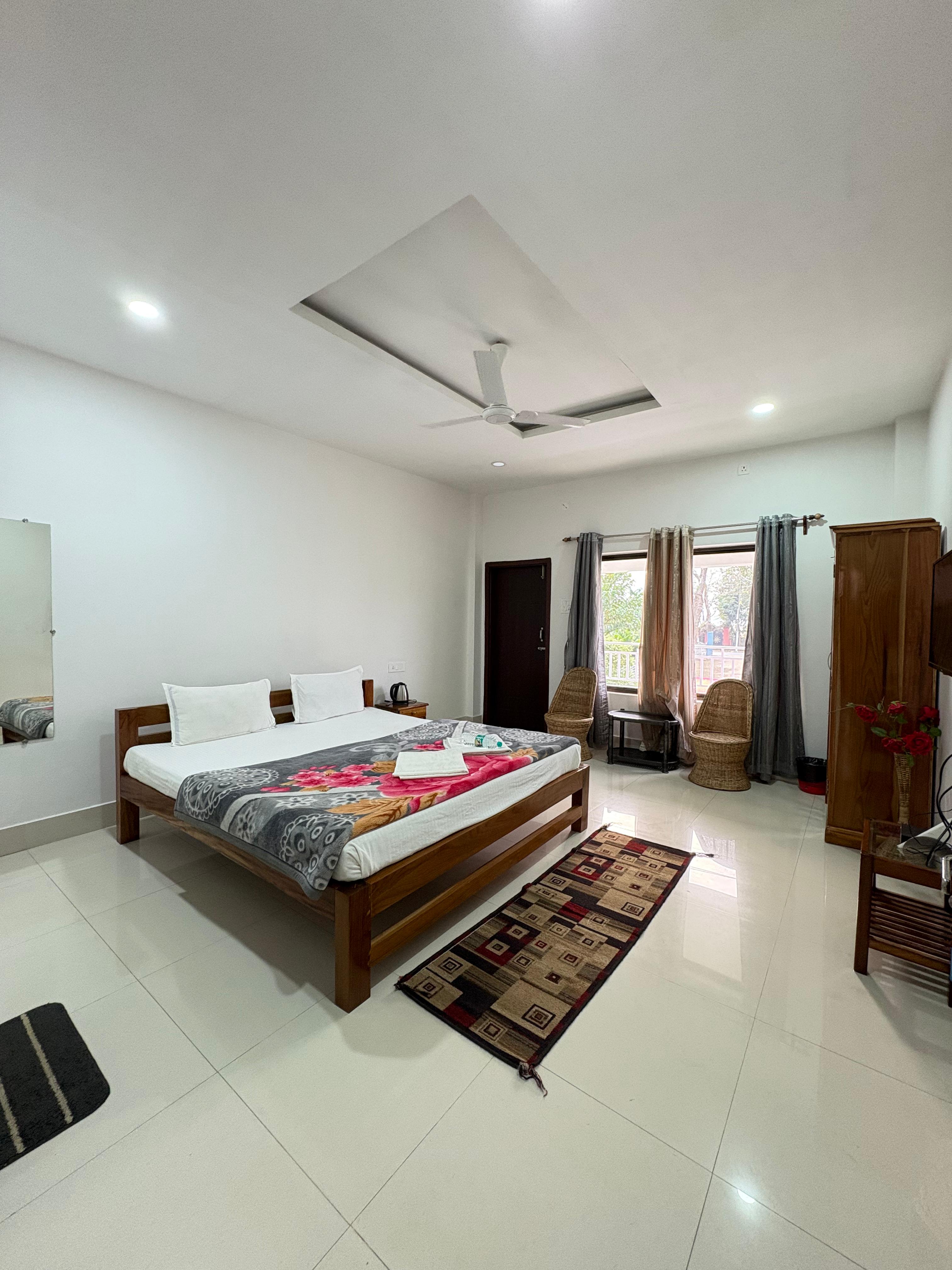 Hotel Shivaji Inn - Tap to explore photos