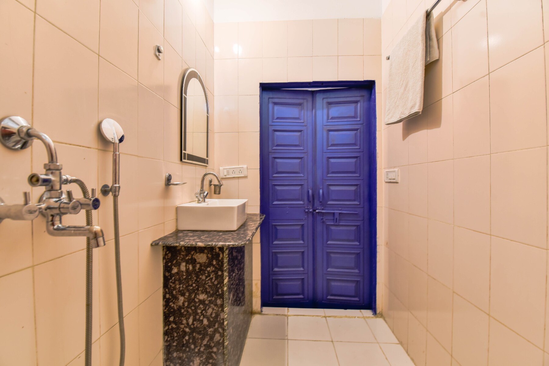 FabHotel Harpalsar Haveli - Tap to explore photos