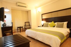 Emblem Hotel  New Friends Colony