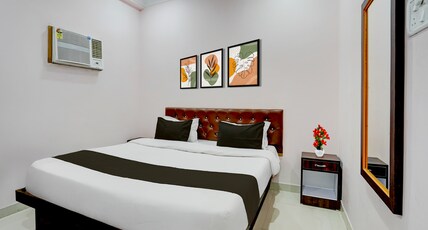 Super Collection O Patna Airport Formerly Hotel Shahi Mahal Room Type - Deluxe