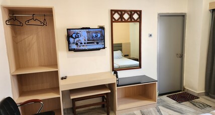 HOTEL SRI RAM Room Type - ROOM WITH FAN