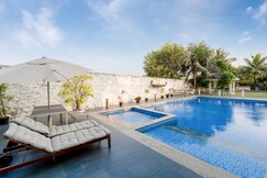 Truliv Villa Cabana - Luxury 4BHK Seaview/Pool, ECR