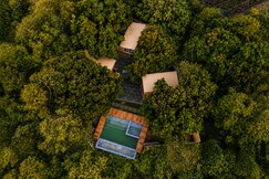 Bougainvillea HillView Retreat 3 Bedroom Pool