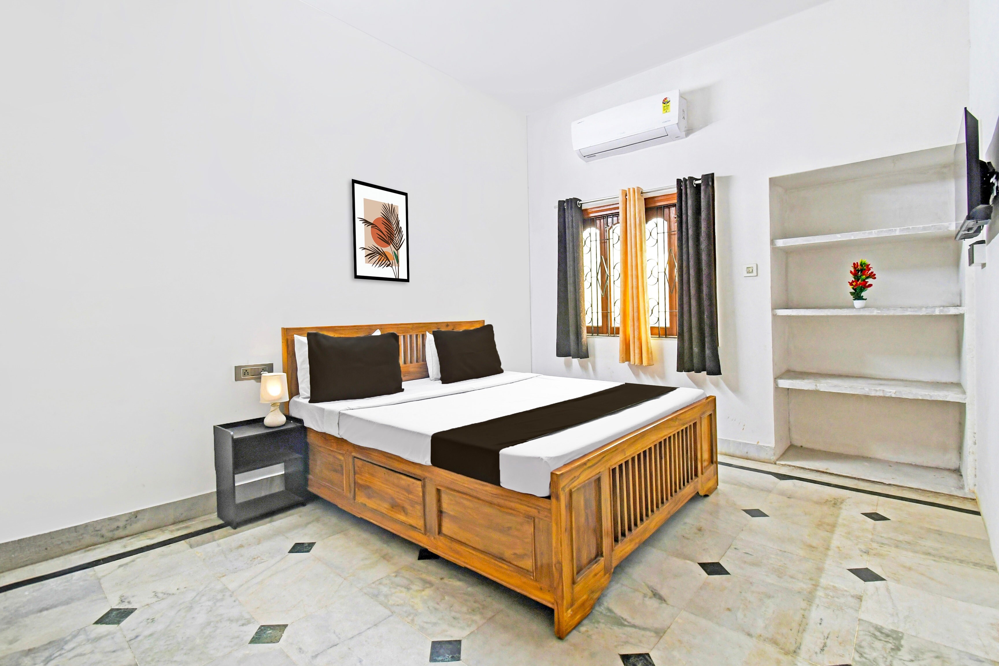 Hotel O Asansol Palace - Tap to explore photos