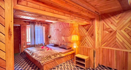 Royal Star Kasol Room Type - Premium Room