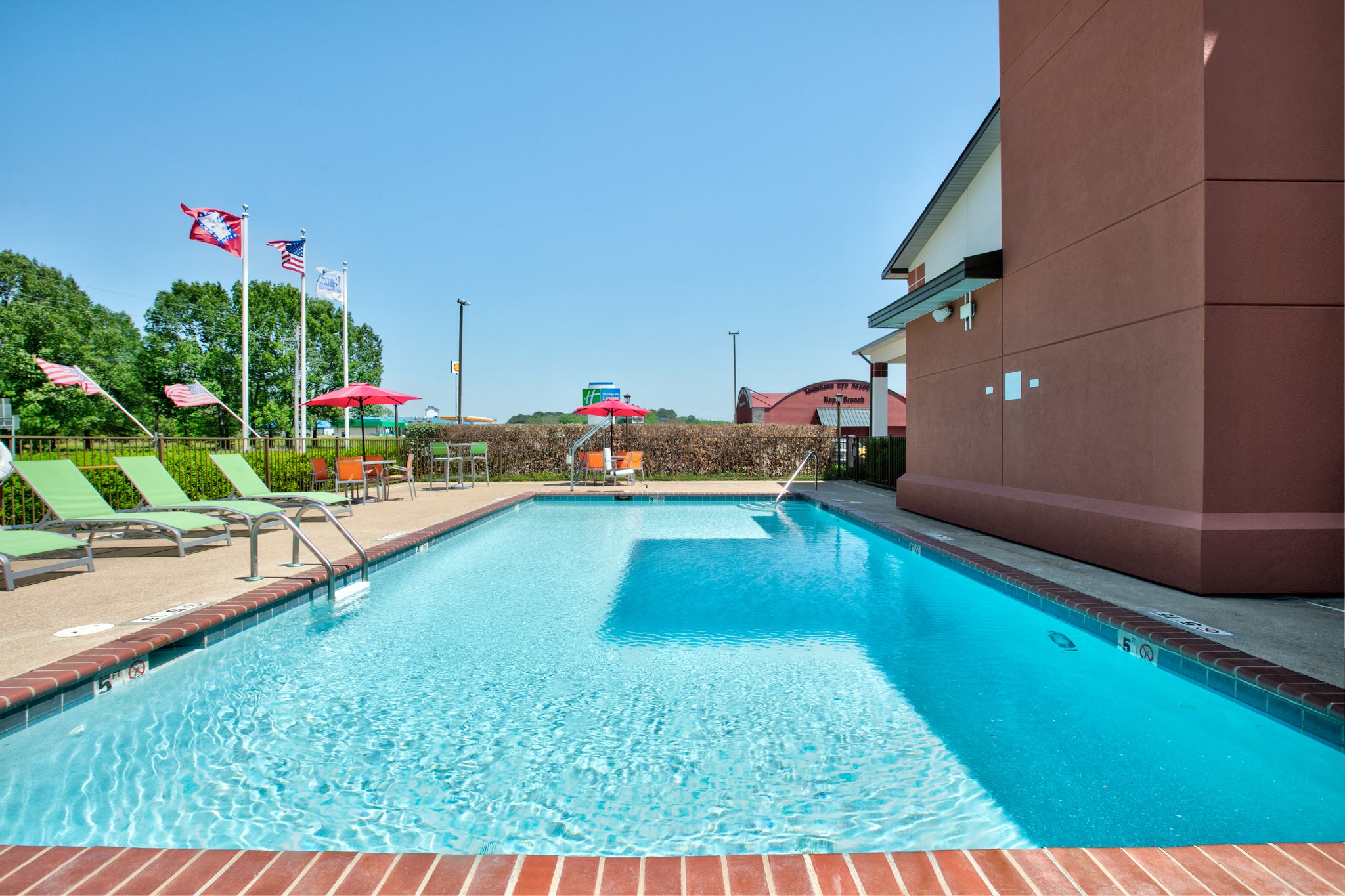 Holiday Inn Express HOPE - Tap to explore photos