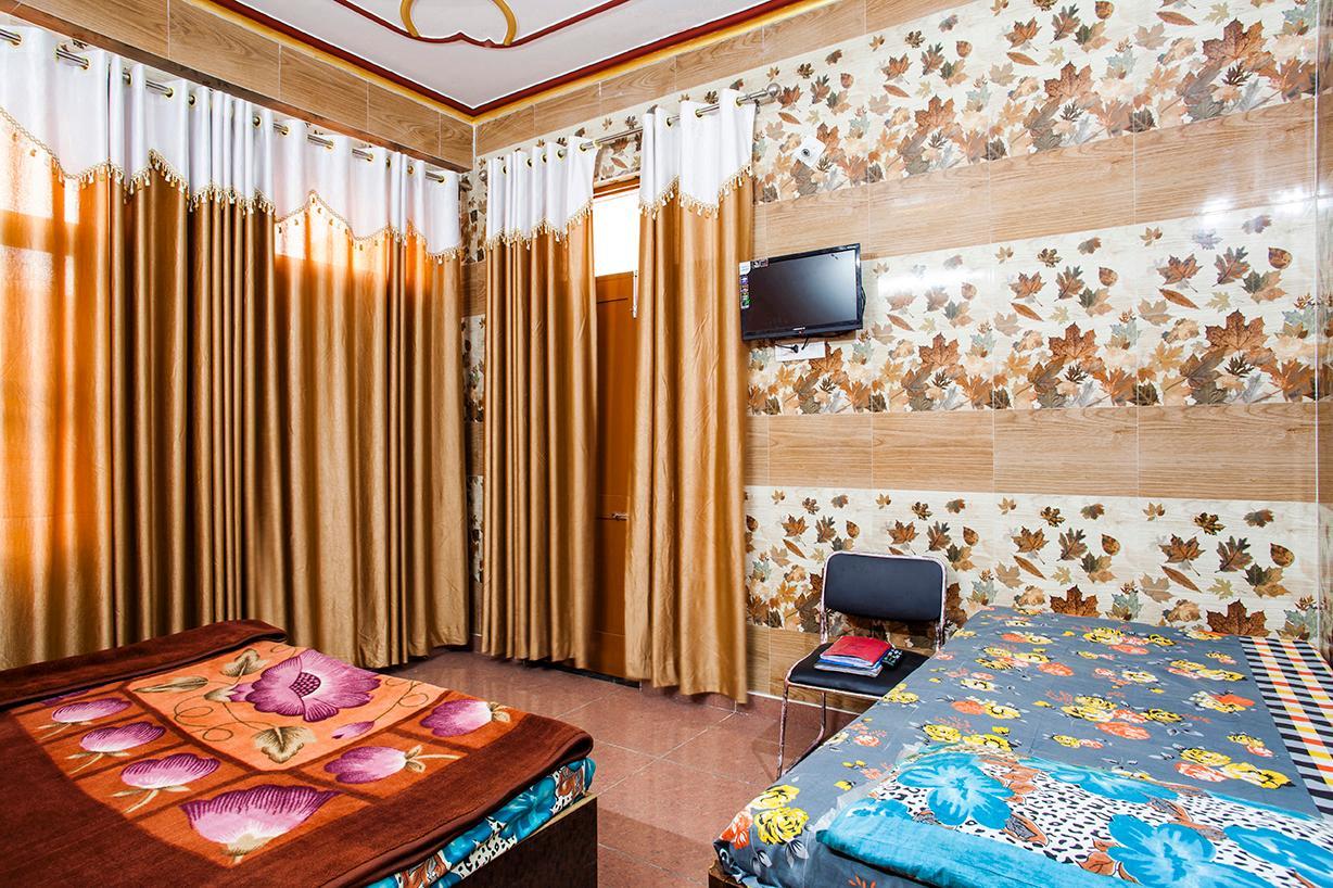 Anil Guest House - Tap to explore photos