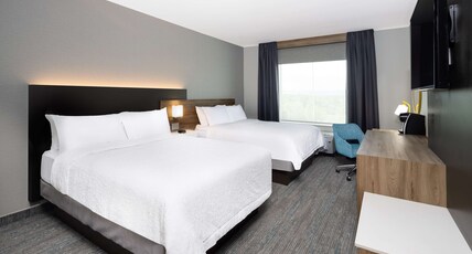 Hampton Inn Verona at Turning Stone+++ Room Type - 2 QUEENS W  FRIDGE MICROWV