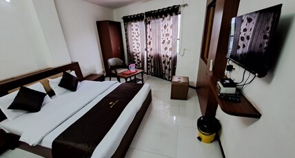 Hotel  Dhruv Palace Room Type - Comfort Double AC Room