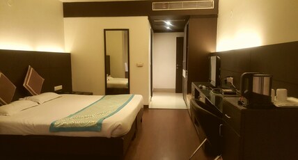 Hotel Friends Regency Room Type - Executive Room