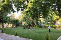 Jungal Villa & Restaurant