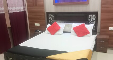 Hotel Shivay Room Type - Deluxe AC Room