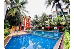 Thalora | Luxe Big 1BHK| 5 mins to Baga Anjuna| Pool Balcony