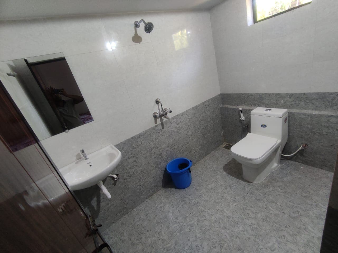 Subhash Guest House - Tap to explore photos