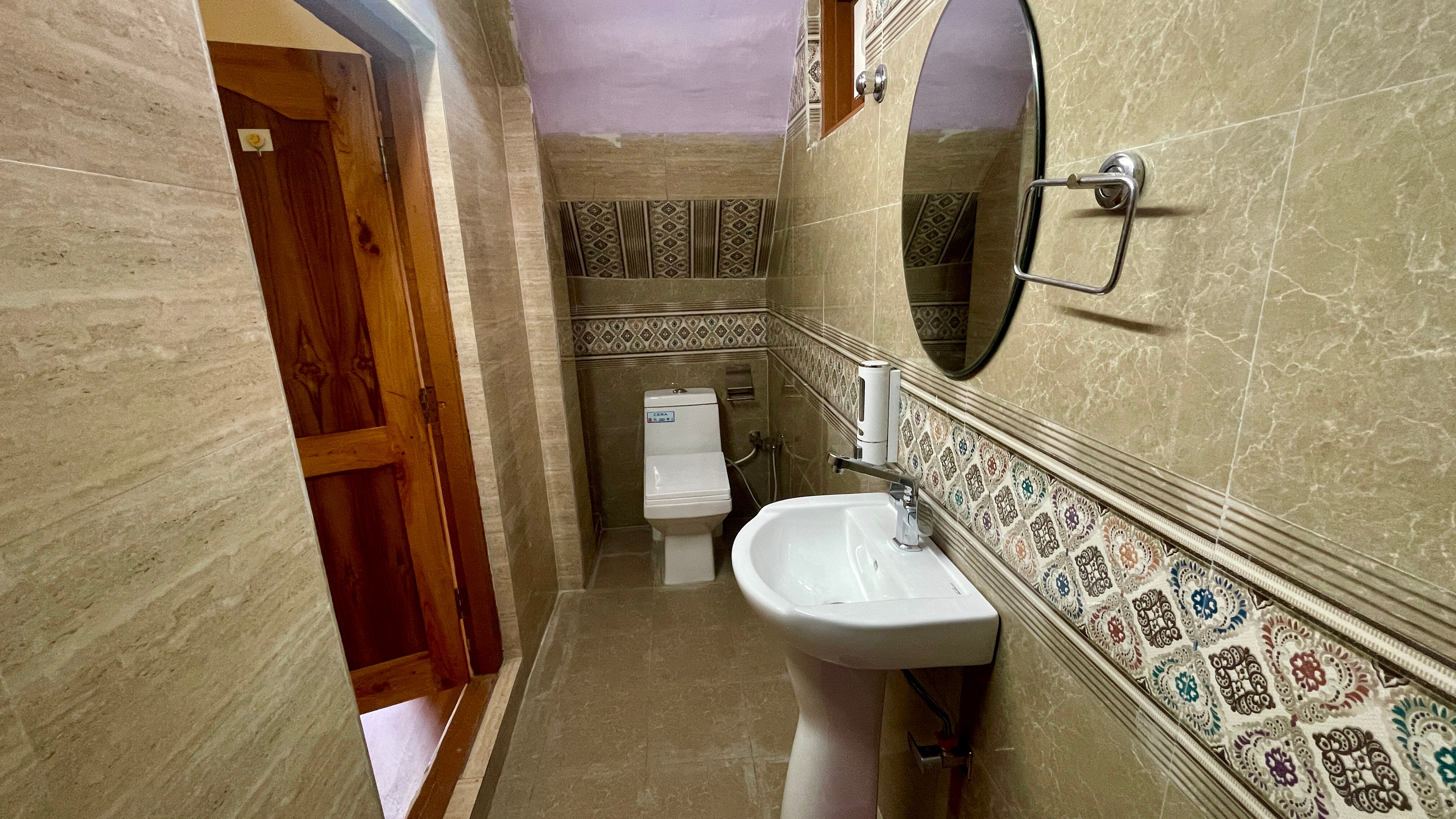 mockingbird - Tap to explore photos