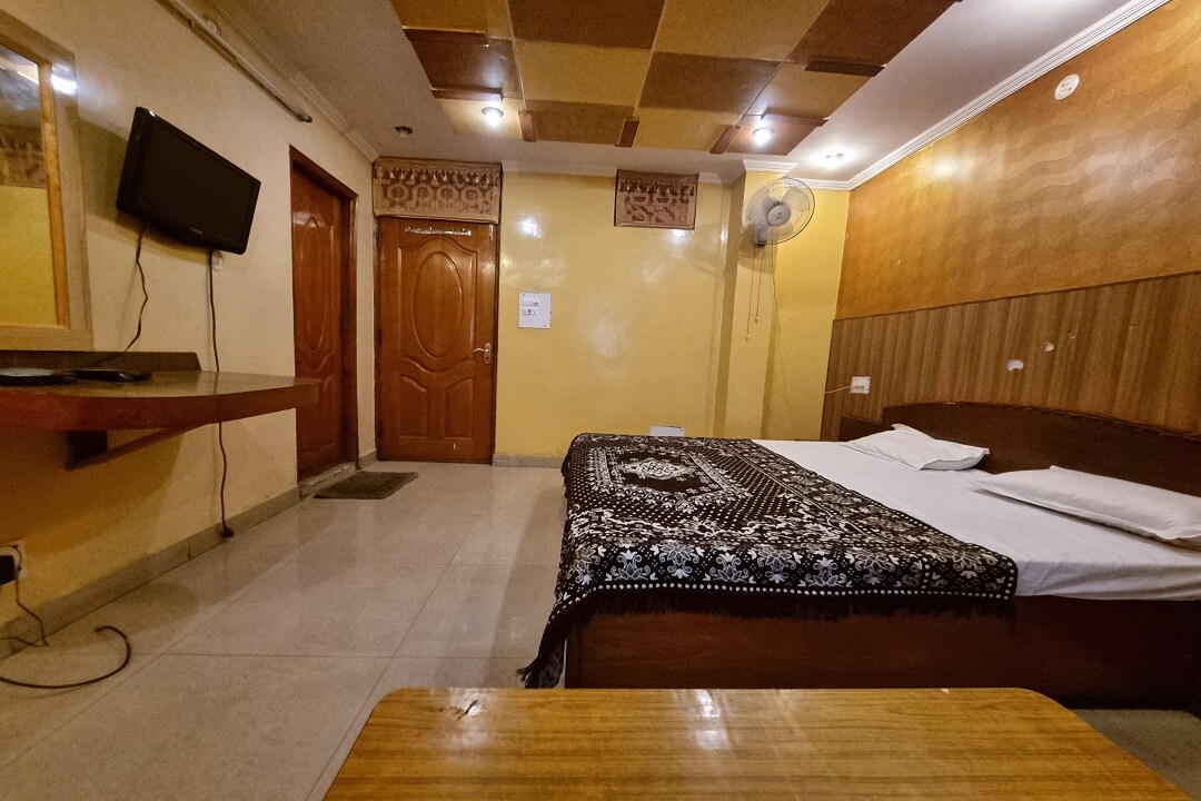 Hotel Daulat Regency - Tap to explore photos