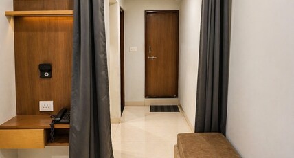 The Mayfair Hotel Room Type - 1BHK Family Suite With Balcony