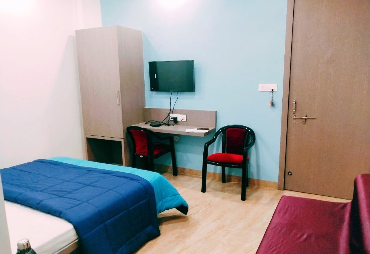 Hotel JMD - Tap to explore photos