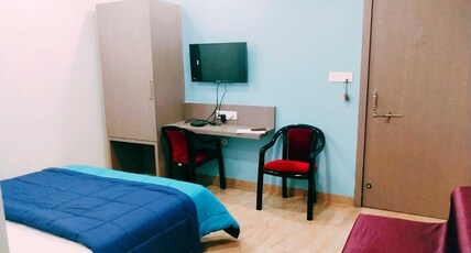 Hotel JMD Room Type - Deluxe Room