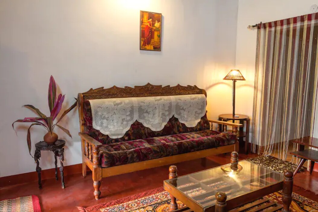Sea Hut Home Stay | Rooms & Wi-Fi - Tap to explore photos