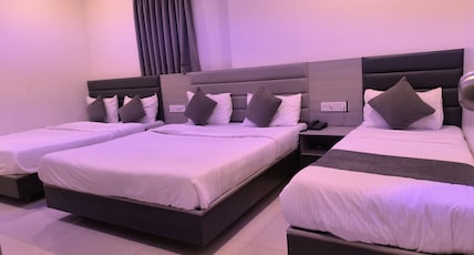 Hotel Selfie Inn Room Type - Five Bed Room Hotel Selfie Inn Room Type - Five Bed Room