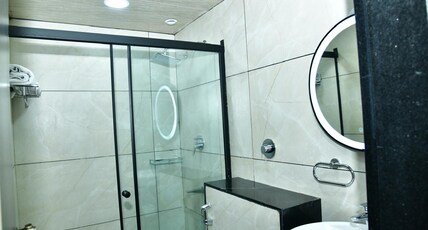 Rangam Grand Room Type - ROYAL FOUR BED SUITE