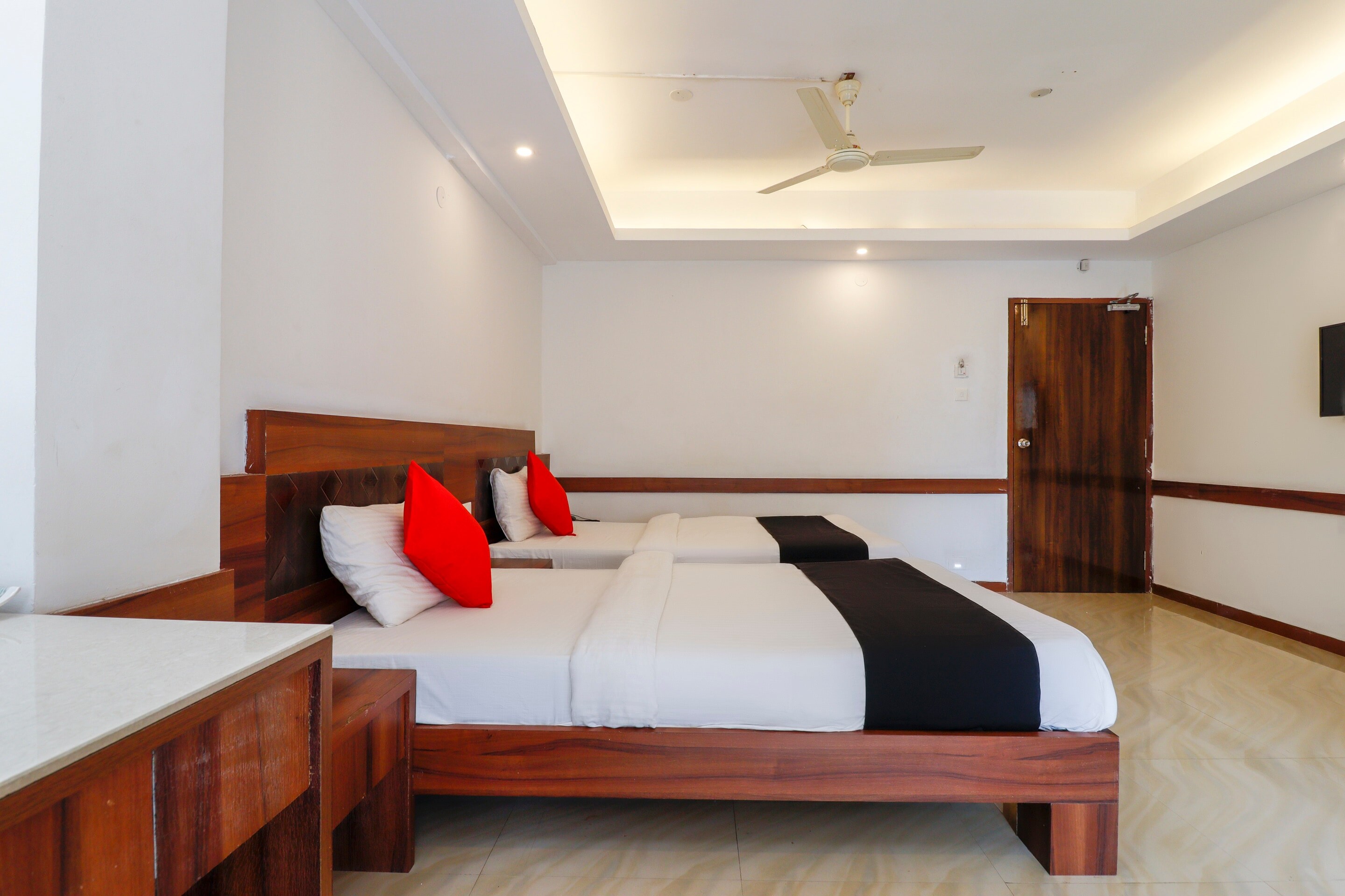 Capital O Sai Arya Residency - Tap to explore photos